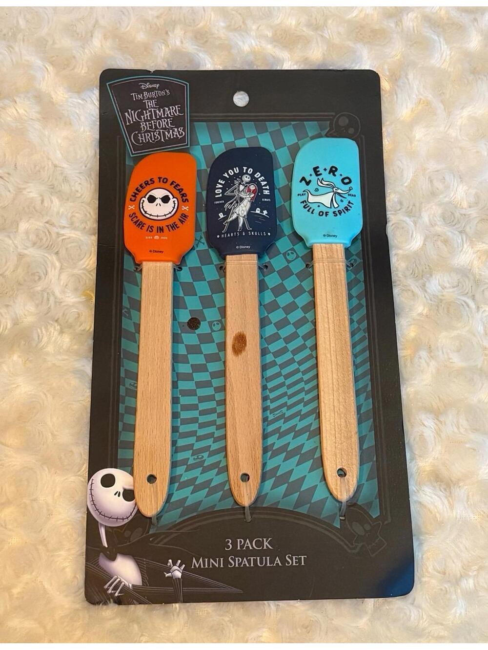 Disney Tim Burton's The Nightmare Before Christmas Halloween Spatula Set